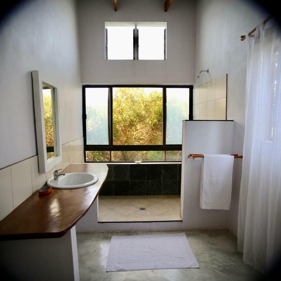 Praia do Tofo Tree House Villa מראה חיצוני תמונה