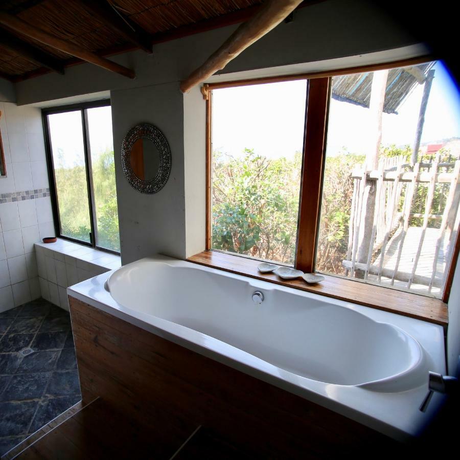 Praia do Tofo Tree House Villa מראה חיצוני תמונה